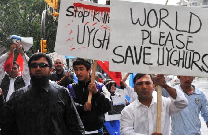 uyghurs-680x444